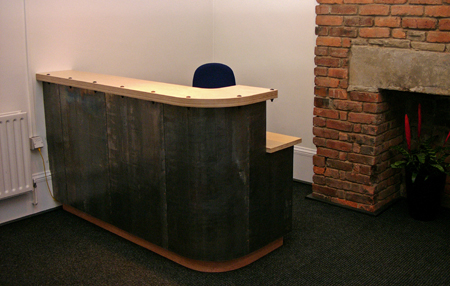 desk-L149.jpg